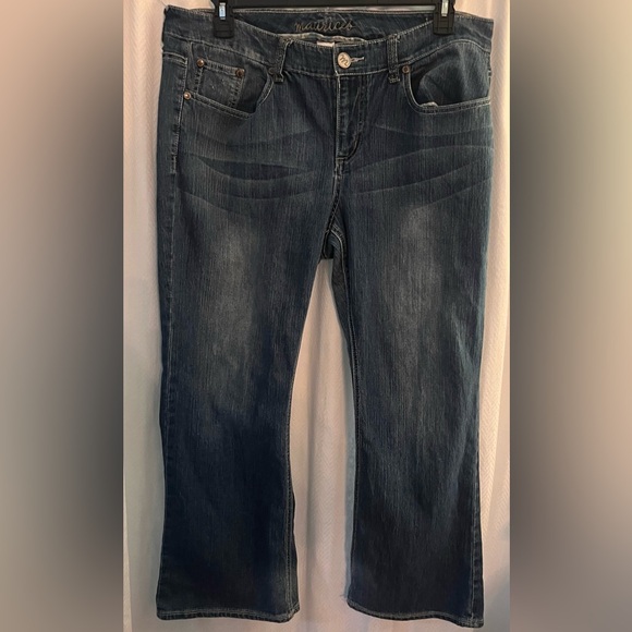 Maurices Denim Jeans - Picture 1 of 3